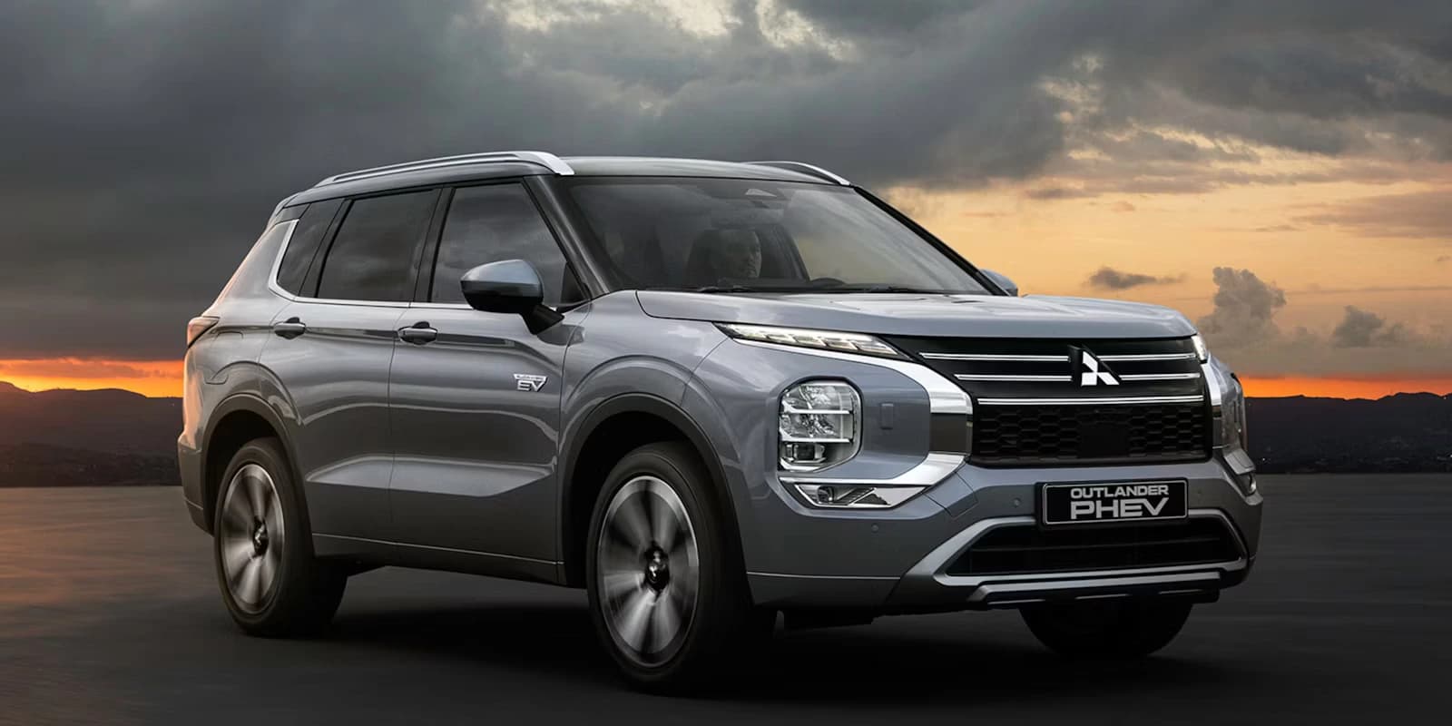 outlander-phev-11-scaled